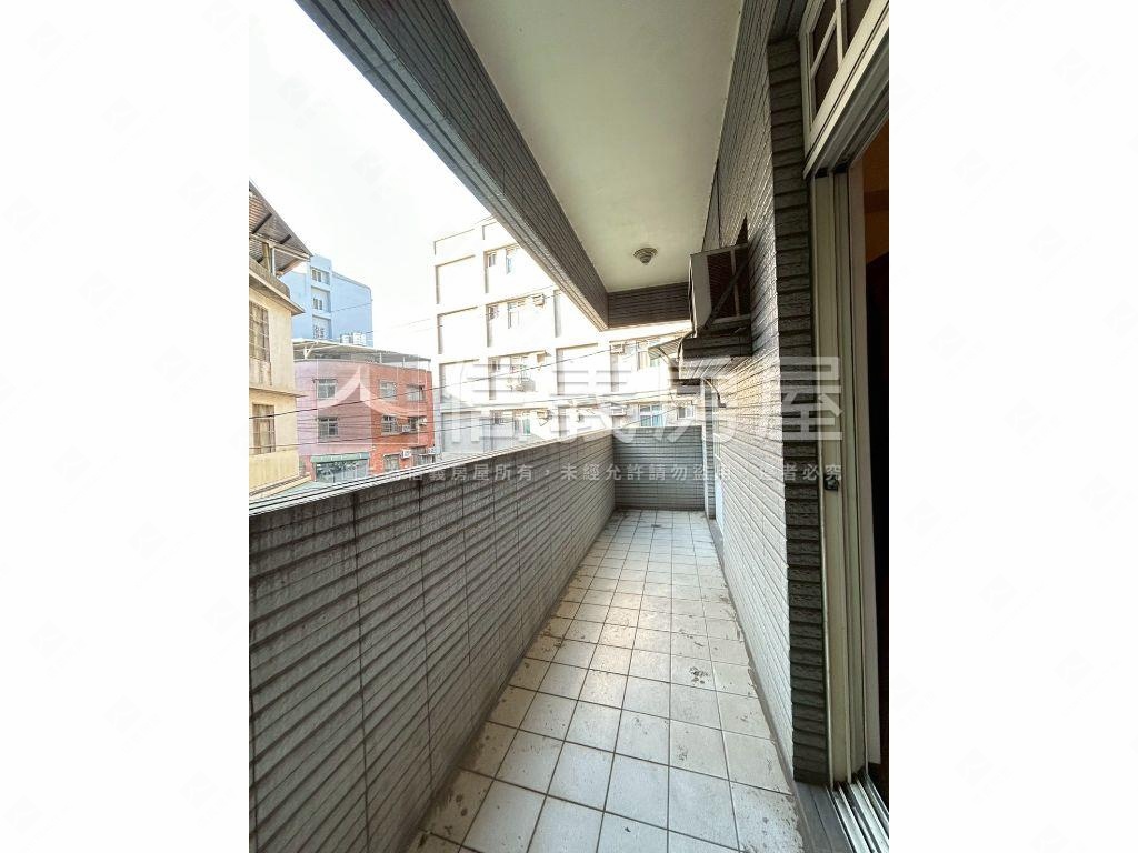 近林森健行大地坪透天房屋室內格局與周邊環境