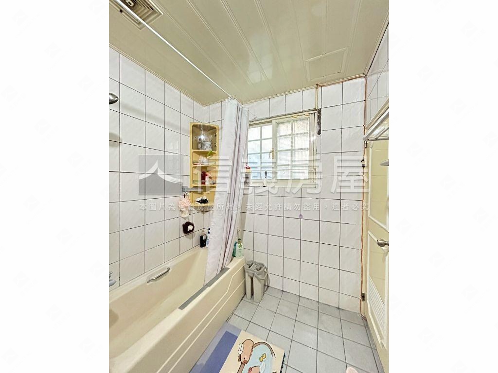 近林森健行大地坪透天房屋室內格局與周邊環境