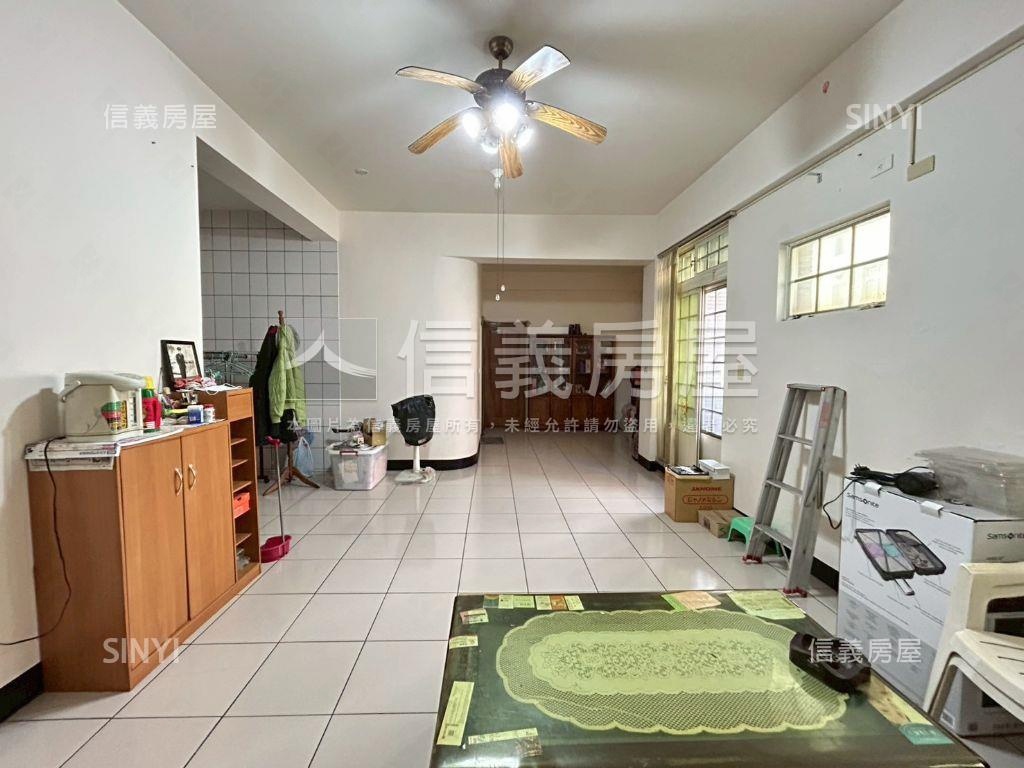 近林森健行大地坪透天房屋室內格局與周邊環境