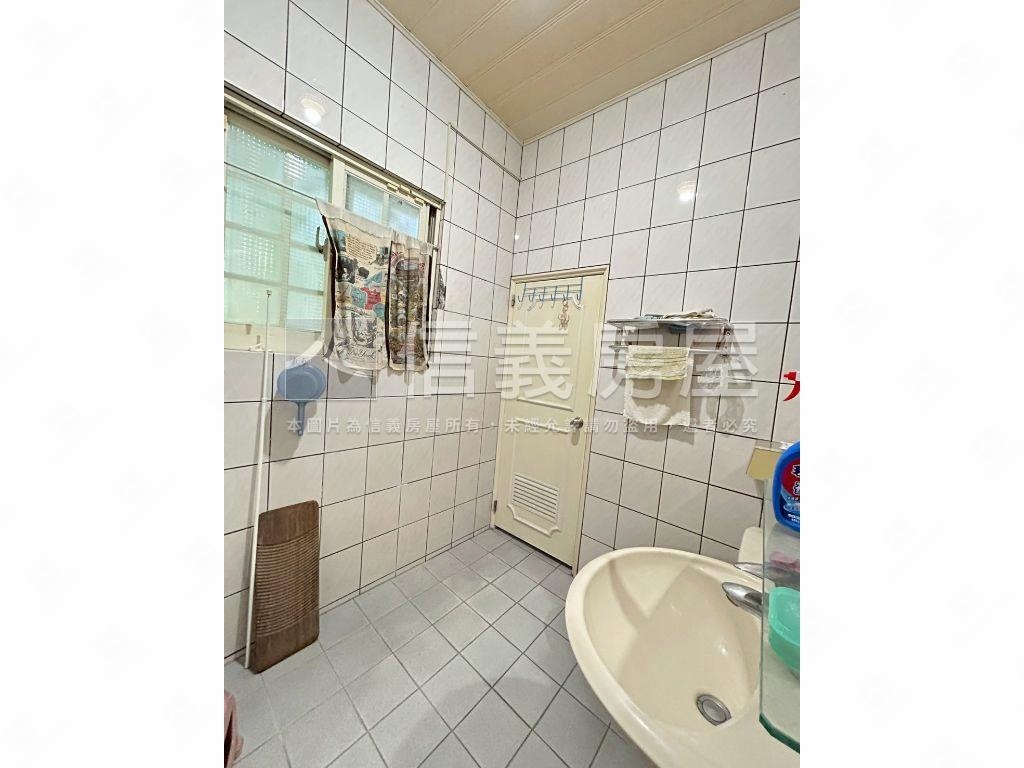 近林森健行大地坪透天房屋室內格局與周邊環境