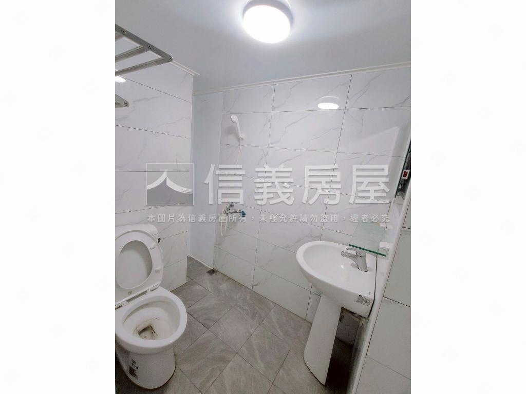 近中興大學精美七套房房屋室內格局與周邊環境