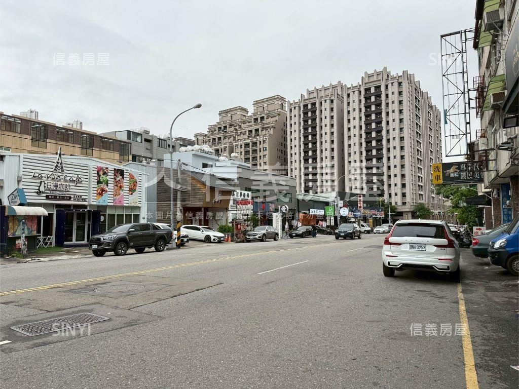 東山路大地坪吃市金店面房屋室內格局與周邊環境