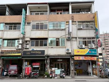 東山路大地坪吃市金店面