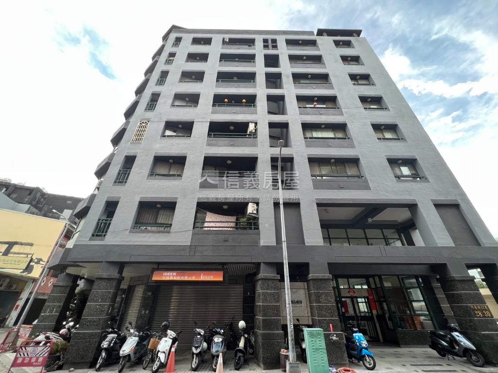 漂亮！何厝國小旁三房車位房屋室內格局與周邊環境