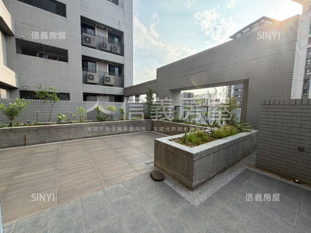 專！稀有高樓裝潢露臺戶房屋室內格局與周邊環境