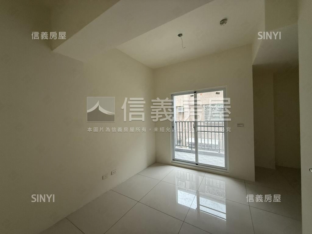 麻豆全新車墅房屋室內格局與周邊環境