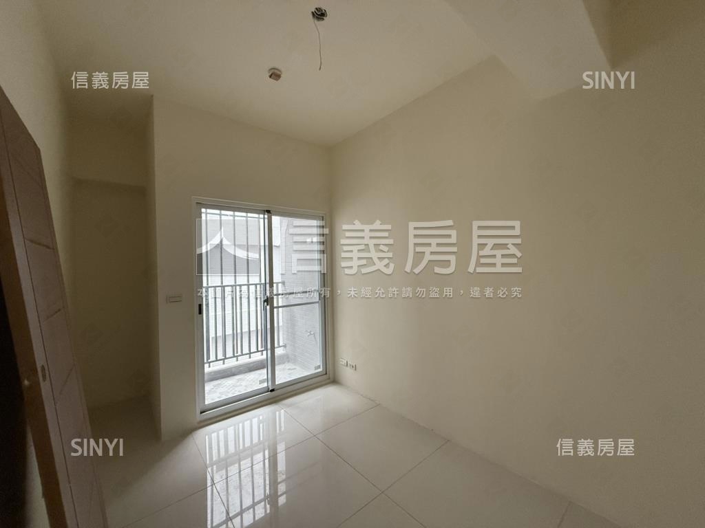 麻豆全新車墅房屋室內格局與周邊環境