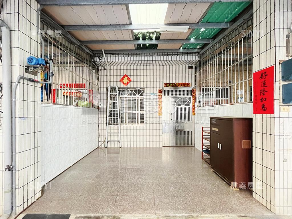 捷運旁屋況佳透天房屋室內格局與周邊環境