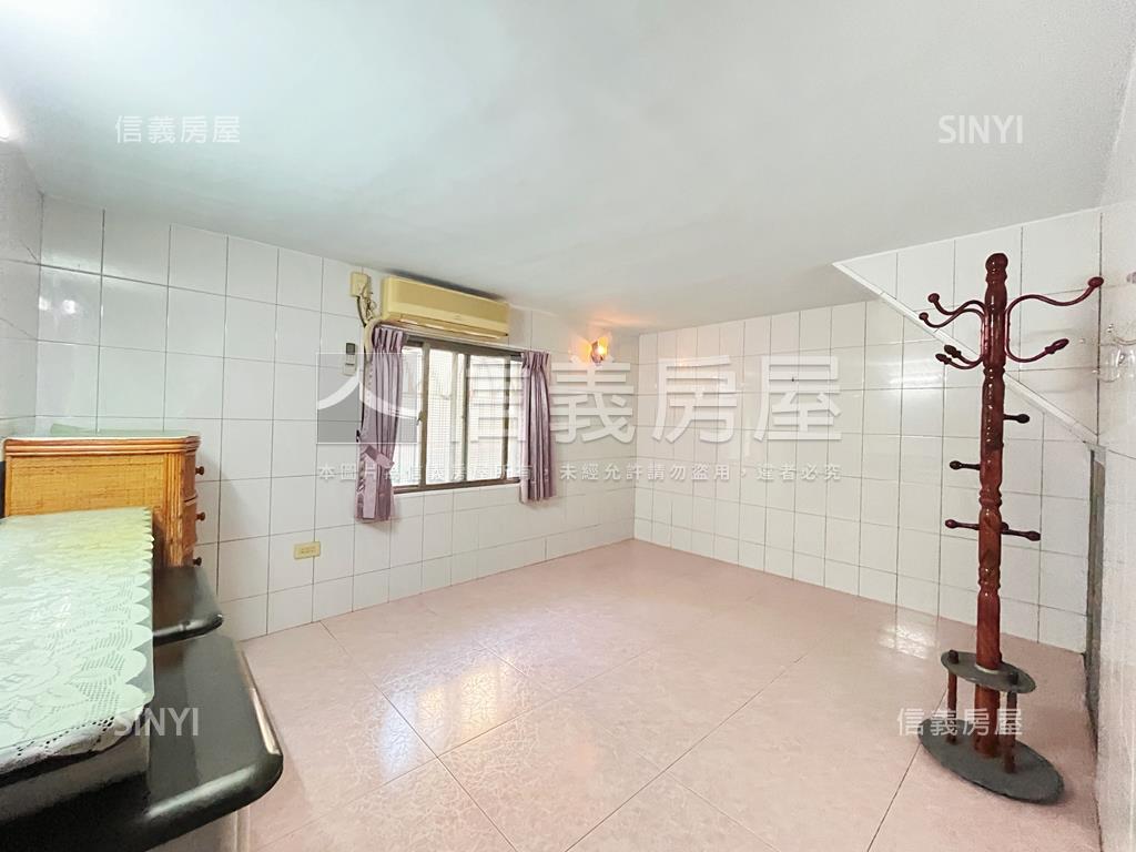 捷運旁屋況佳透天房屋室內格局與周邊環境