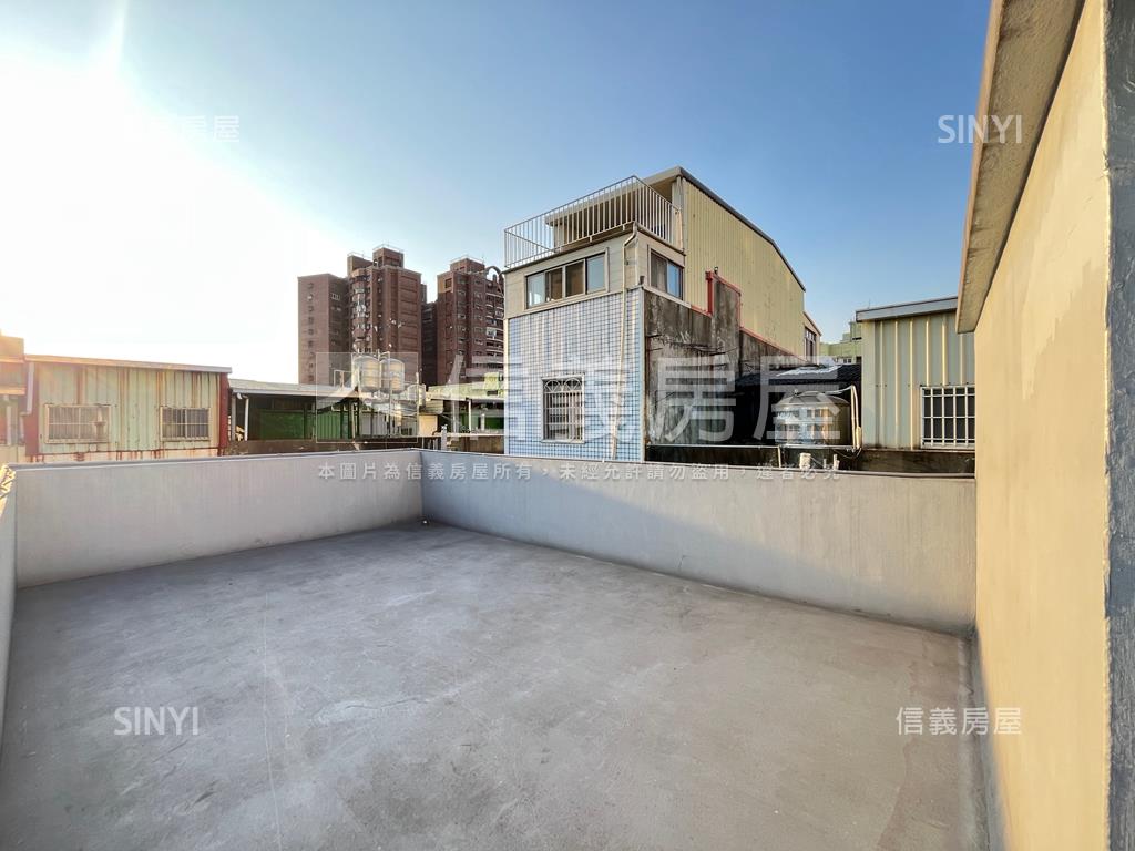 捷運旁屋況佳透天房屋室內格局與周邊環境