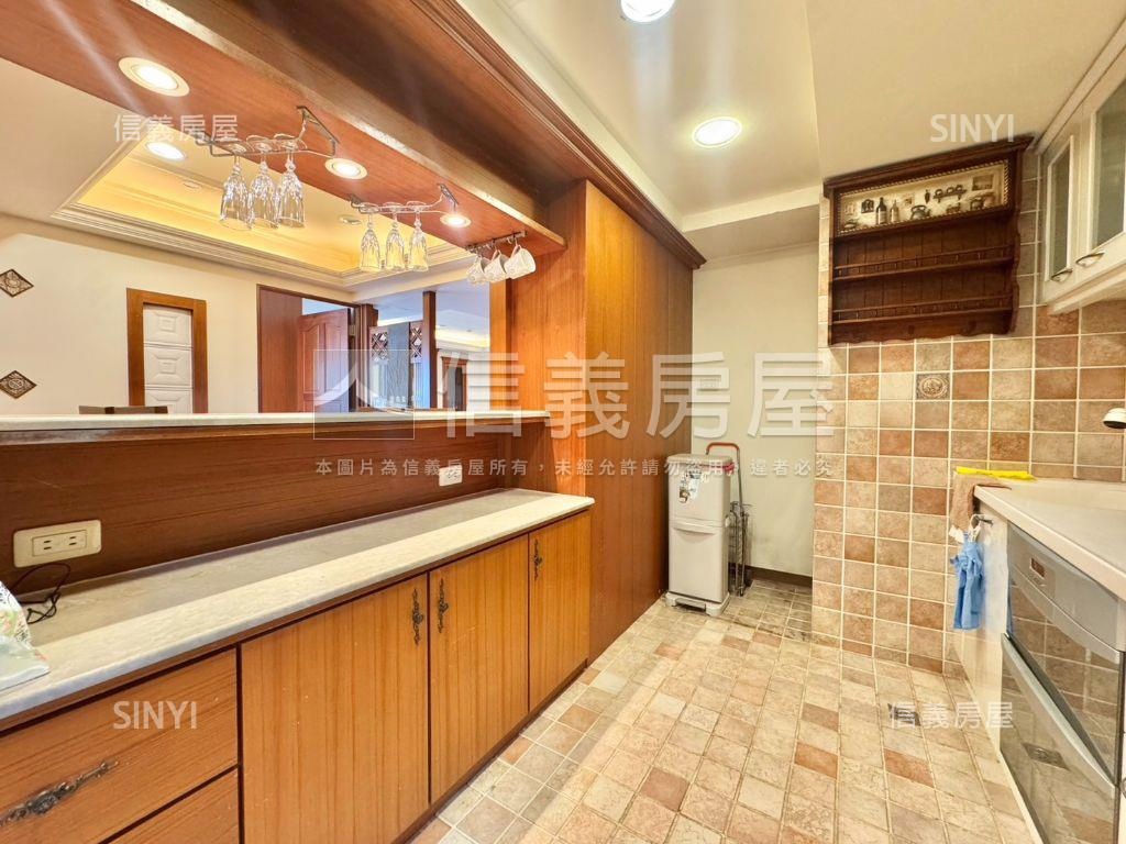 天闊．臨河４房高樓景觀宅房屋室內格局與周邊環境