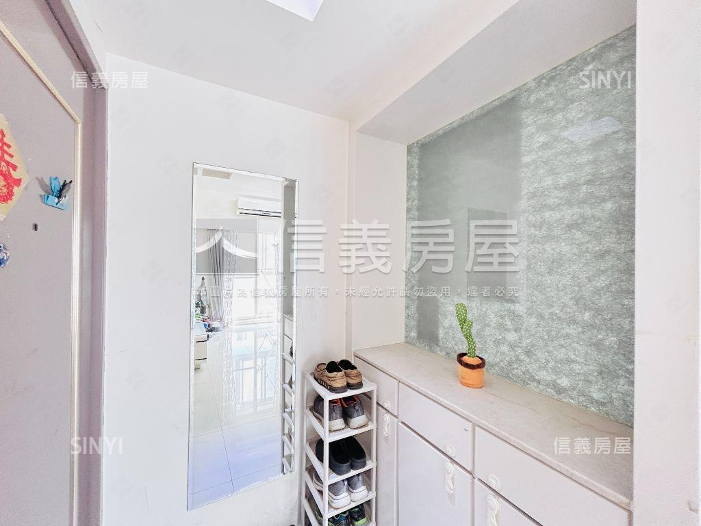 國泰國家都會三房車位房屋室內格局與周邊環境