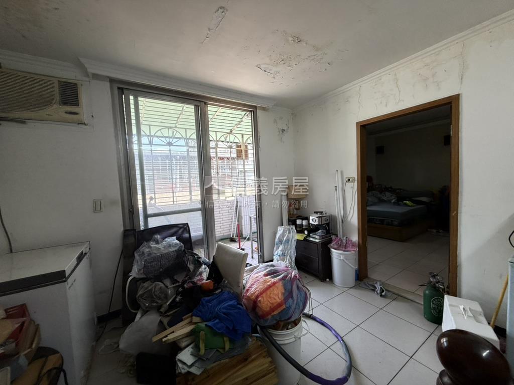板橋龍泉街★誠意出售★房屋室內格局與周邊環境