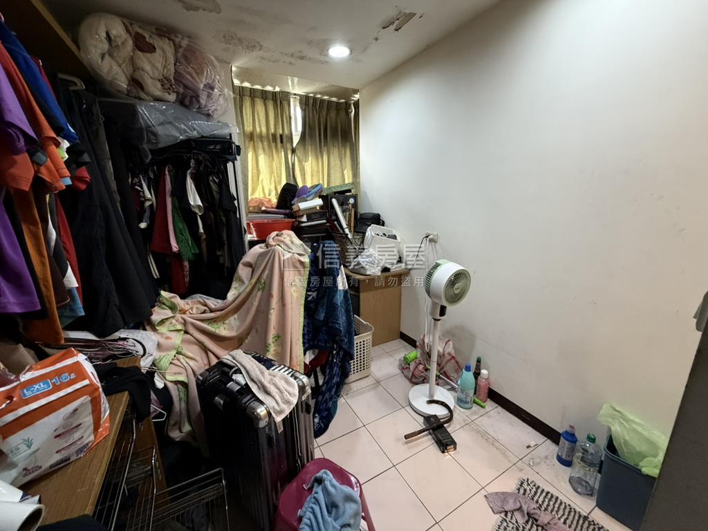 板橋龍泉街★誠意出售★房屋室內格局與周邊環境