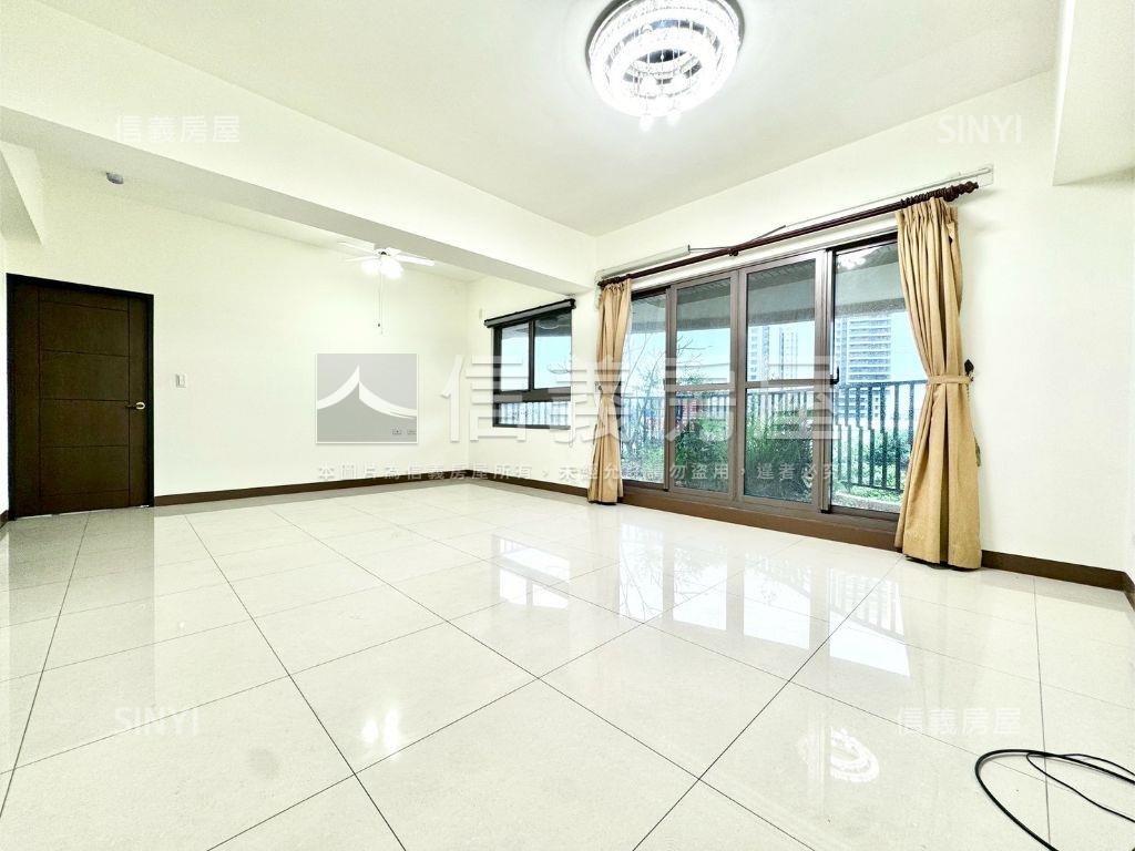 後勁溪首排景觀雙平車房屋室內格局與周邊環境