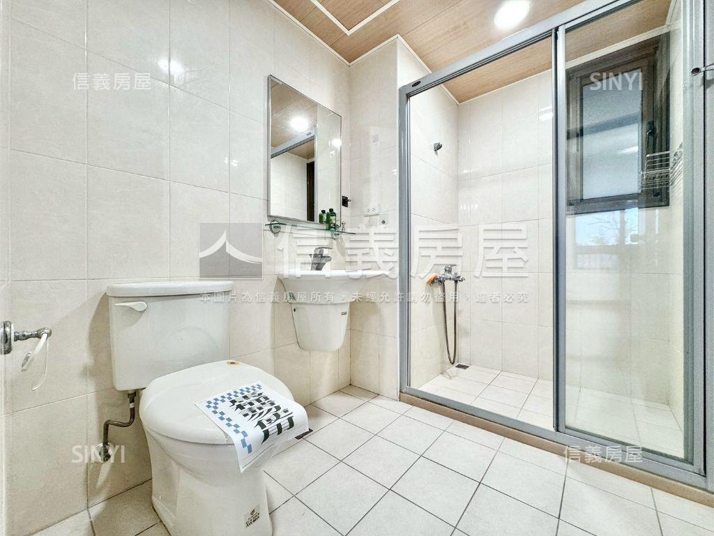 後勁溪首排景觀雙平車房屋室內格局與周邊環境