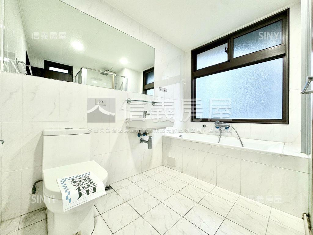 後勁溪首排景觀雙平車房屋室內格局與周邊環境