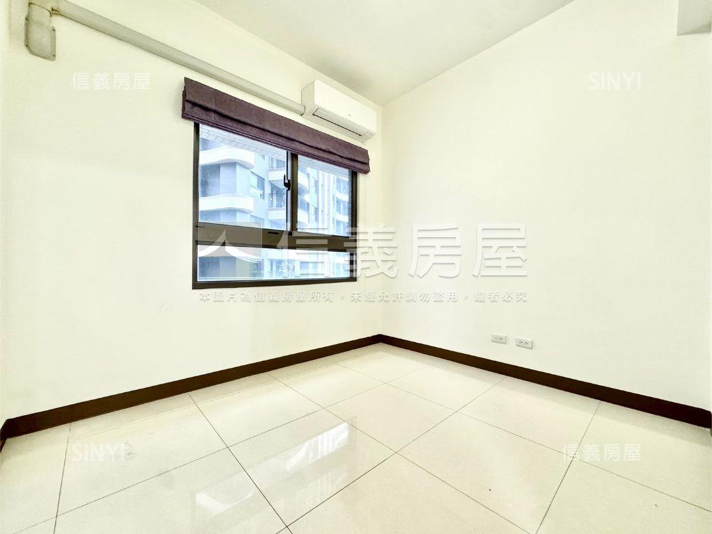 後勁溪首排景觀雙平車房屋室內格局與周邊環境