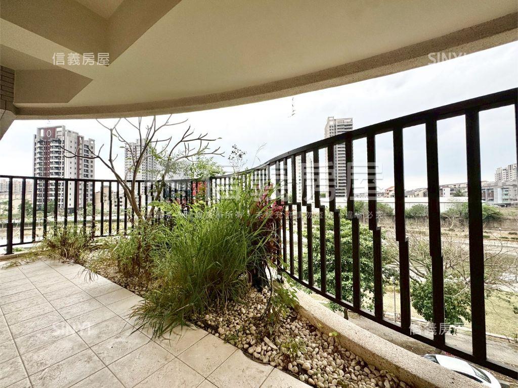 後勁溪首排景觀雙平車房屋室內格局與周邊環境