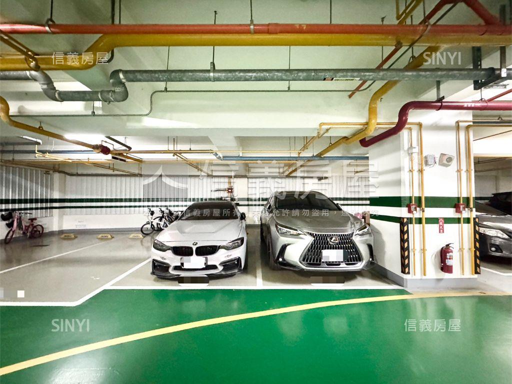 後勁溪首排景觀雙平車房屋室內格局與周邊環境