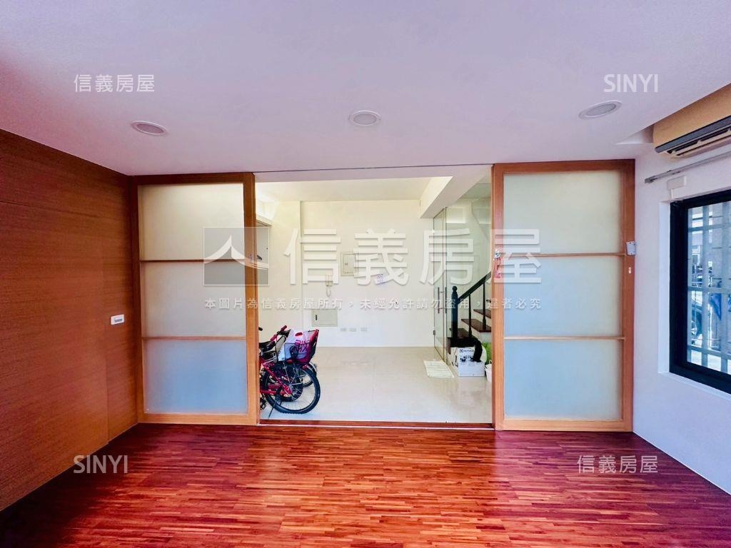 ★南屯臨路邊間車庫透天房屋室內格局與周邊環境