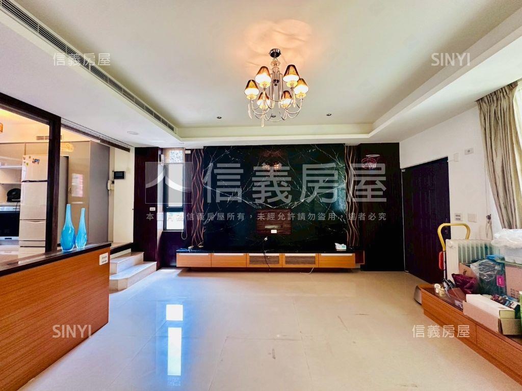 ★南屯臨路邊間車庫透天房屋室內格局與周邊環境