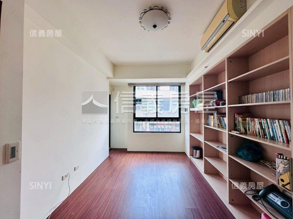 ★南屯臨路邊間車庫透天房屋室內格局與周邊環境