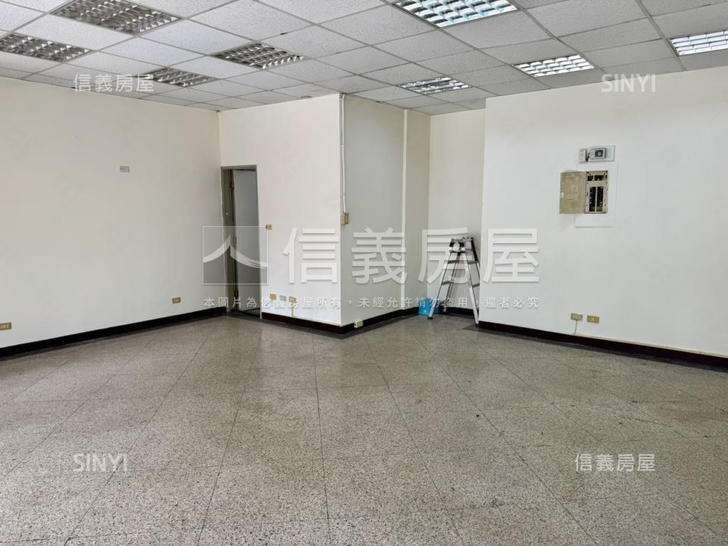 春日路低總價店面房屋室內格局與周邊環境