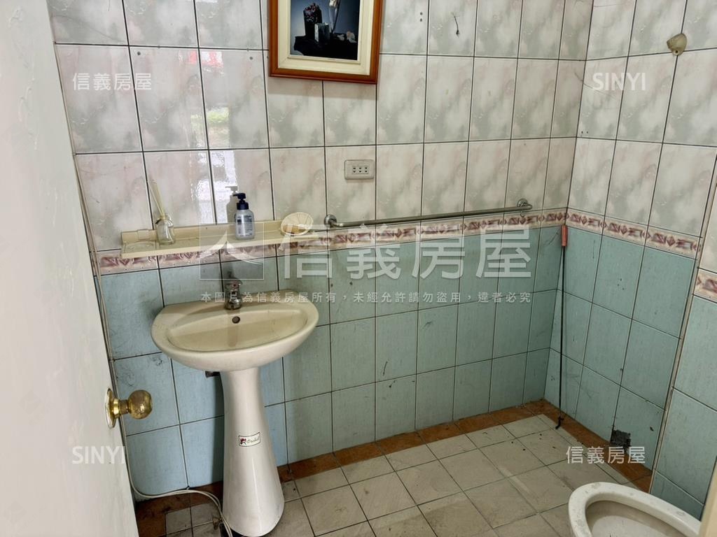 春日路低總價店面房屋室內格局與周邊環境