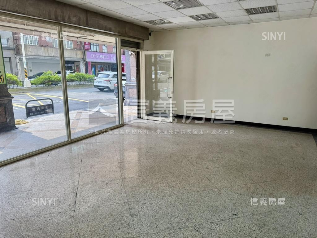 春日路低總價店面房屋室內格局與周邊環境