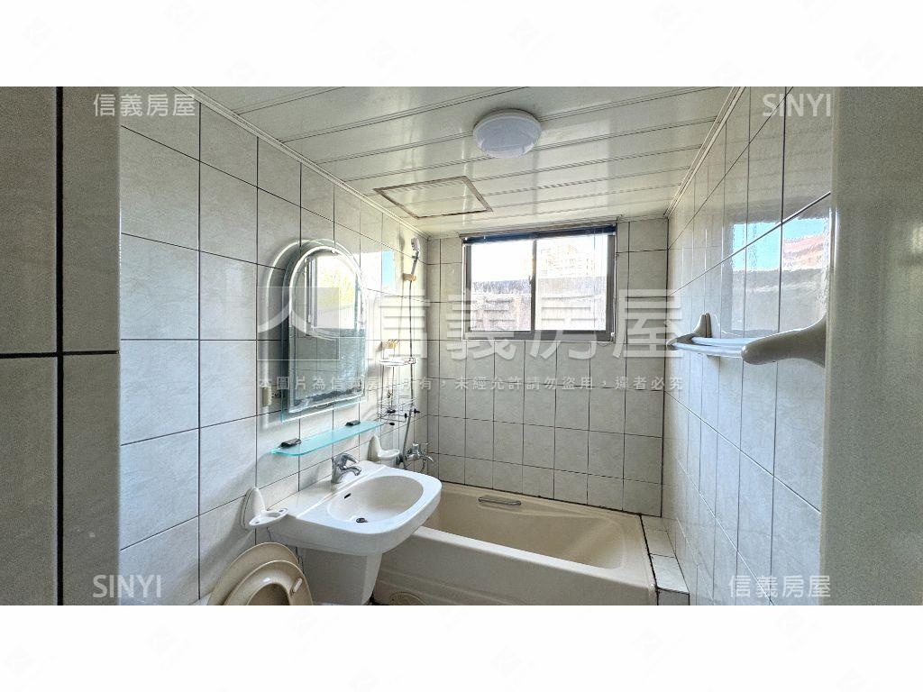 近大遠百三房車位房屋室內格局與周邊環境