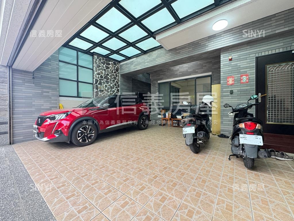 稀有面寬約７米採光雙車墅房屋室內格局與周邊環境