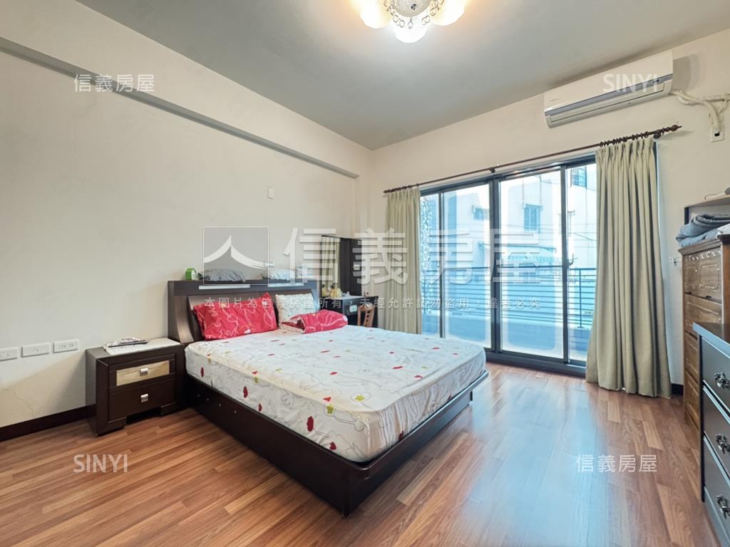 稀有面寬約７米採光雙車墅房屋室內格局與周邊環境