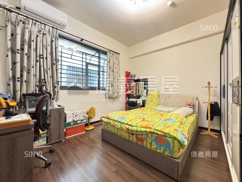 稀有面寬約７米採光雙車墅房屋室內格局與周邊環境