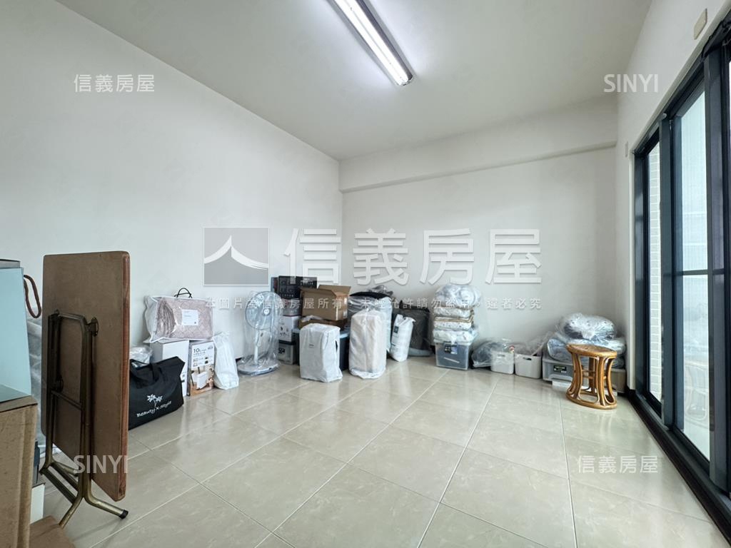 稀有面寬約７米採光雙車墅房屋室內格局與周邊環境