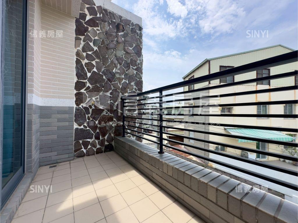 稀有面寬約７米採光雙車墅房屋室內格局與周邊環境