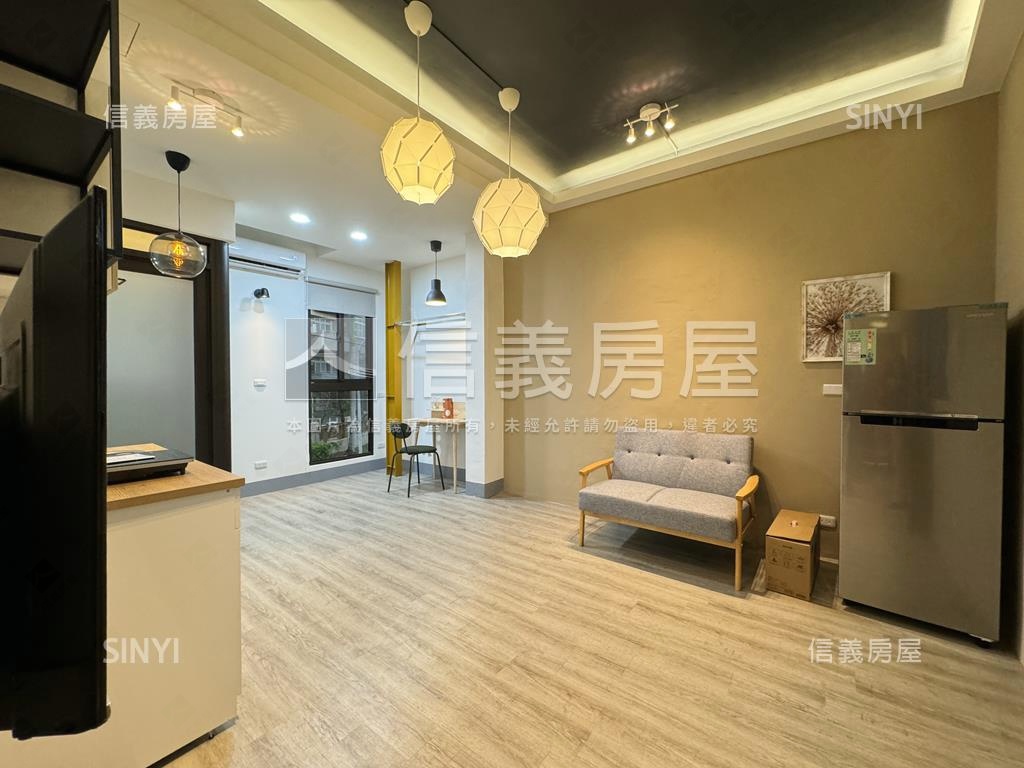 鳳山博愛路收租金透天房屋室內格局與周邊環境