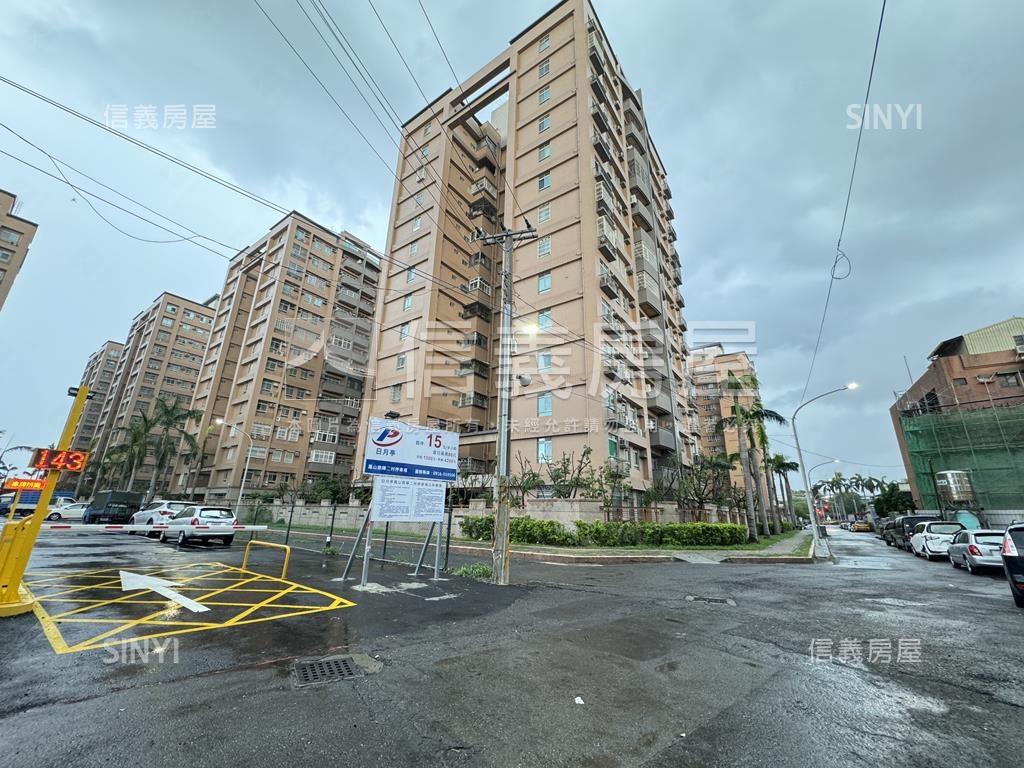 鳳山博愛路收租金透天房屋室內格局與周邊環境