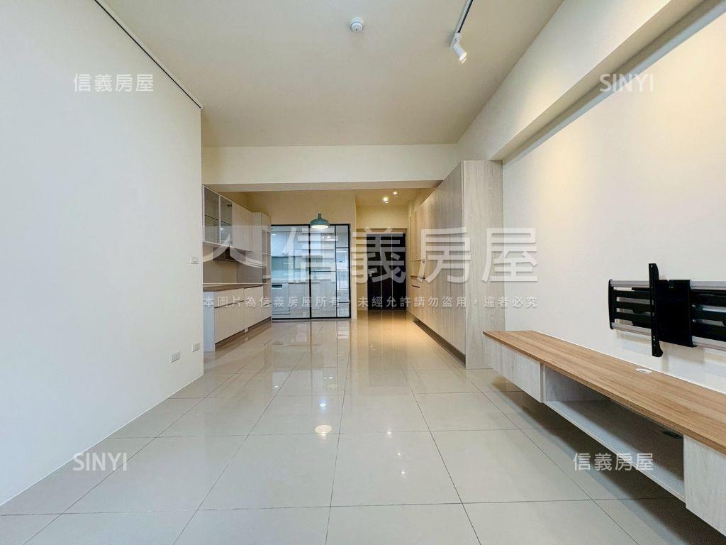 前後陽台無印風三房車位房屋室內格局與周邊環境