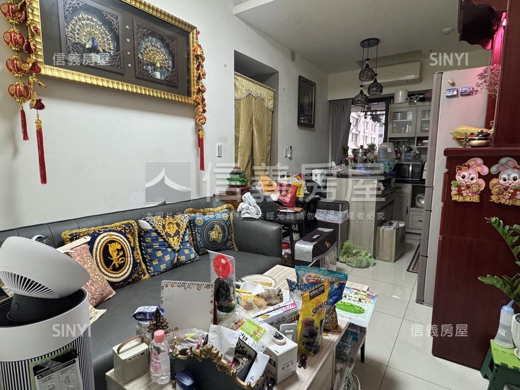 新潤翡麗兩房平面車位房屋室內格局與周邊環境