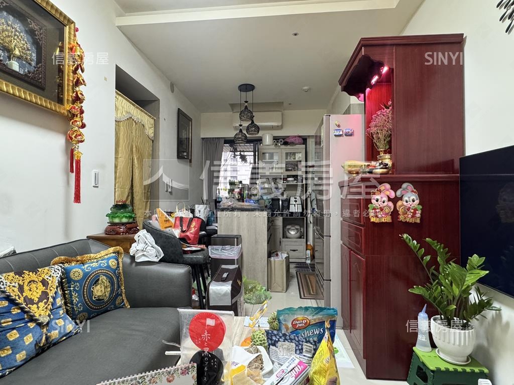 新潤翡麗兩房平面車位房屋室內格局與周邊環境