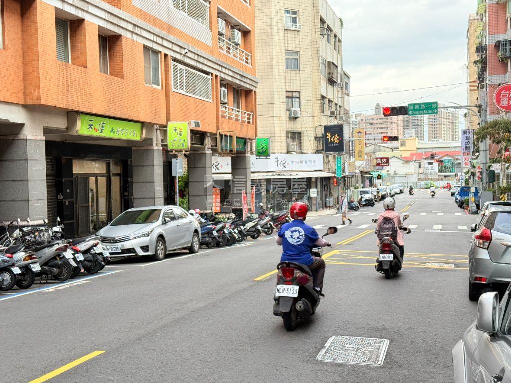正興安路７米４面寬金店房屋室內格局與周邊環境