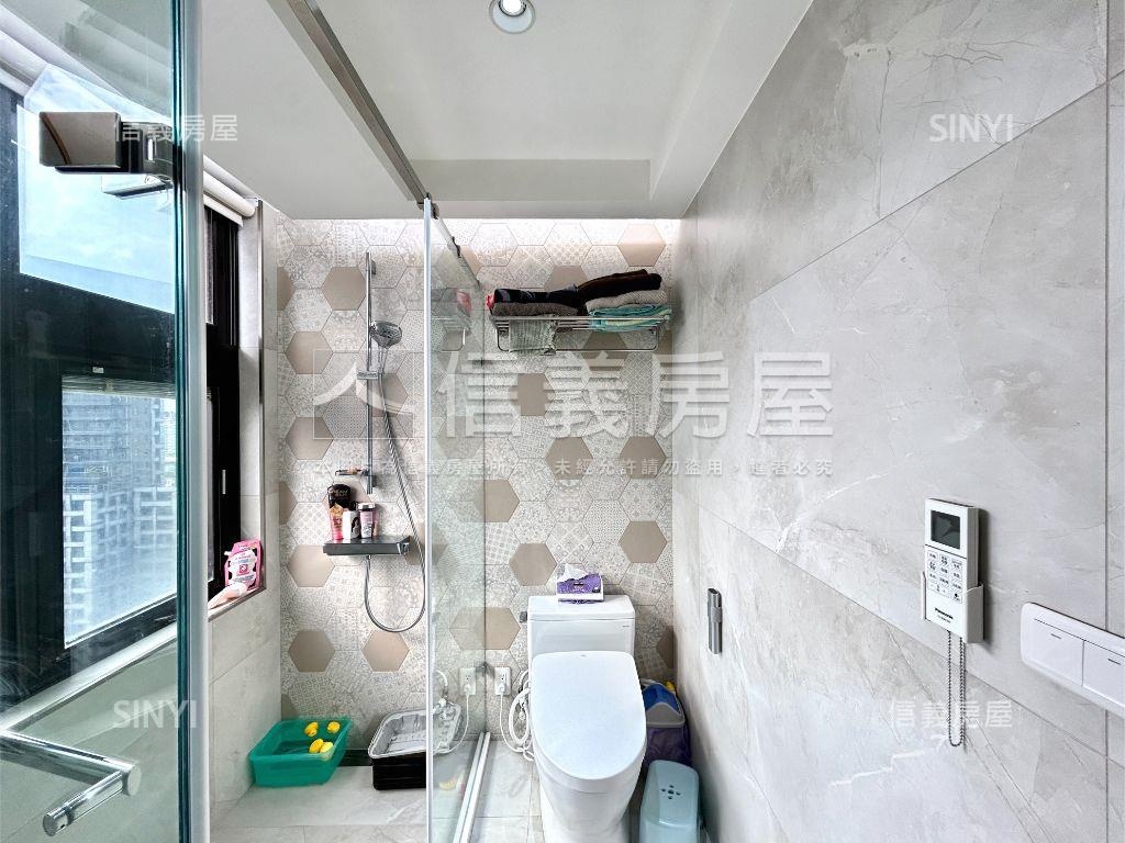 仁愛１０１高樓豪邸房屋室內格局與周邊環境