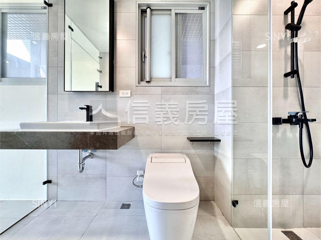 高大特區海景大兩房平車房屋室內格局與周邊環境