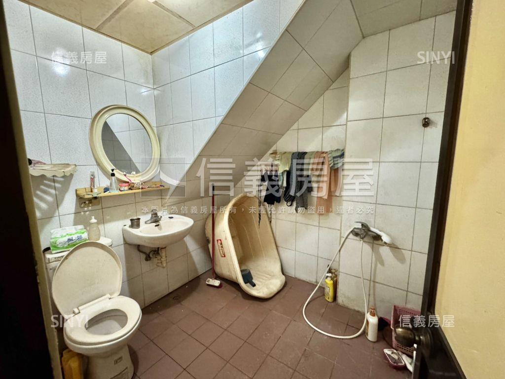 近探索公園金店住房屋室內格局與周邊環境