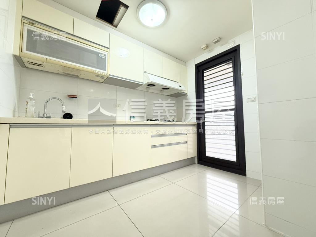 悠森學四房視野平車房屋室內格局與周邊環境