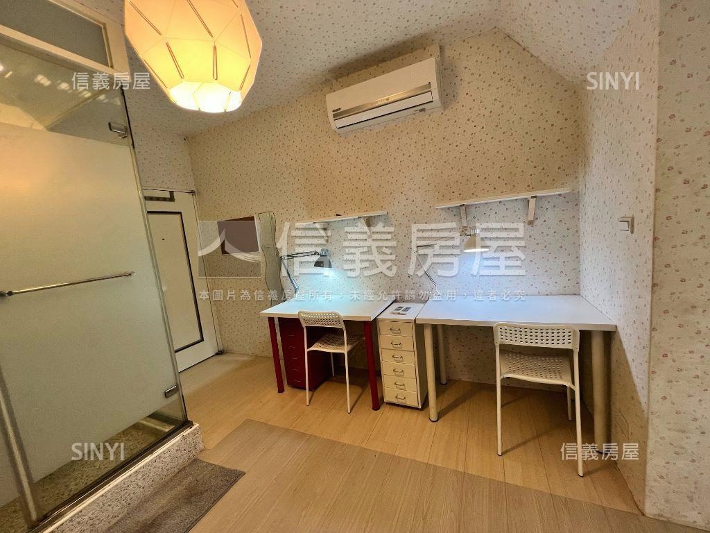 世新典雅收租美寓房屋室內格局與周邊環境
