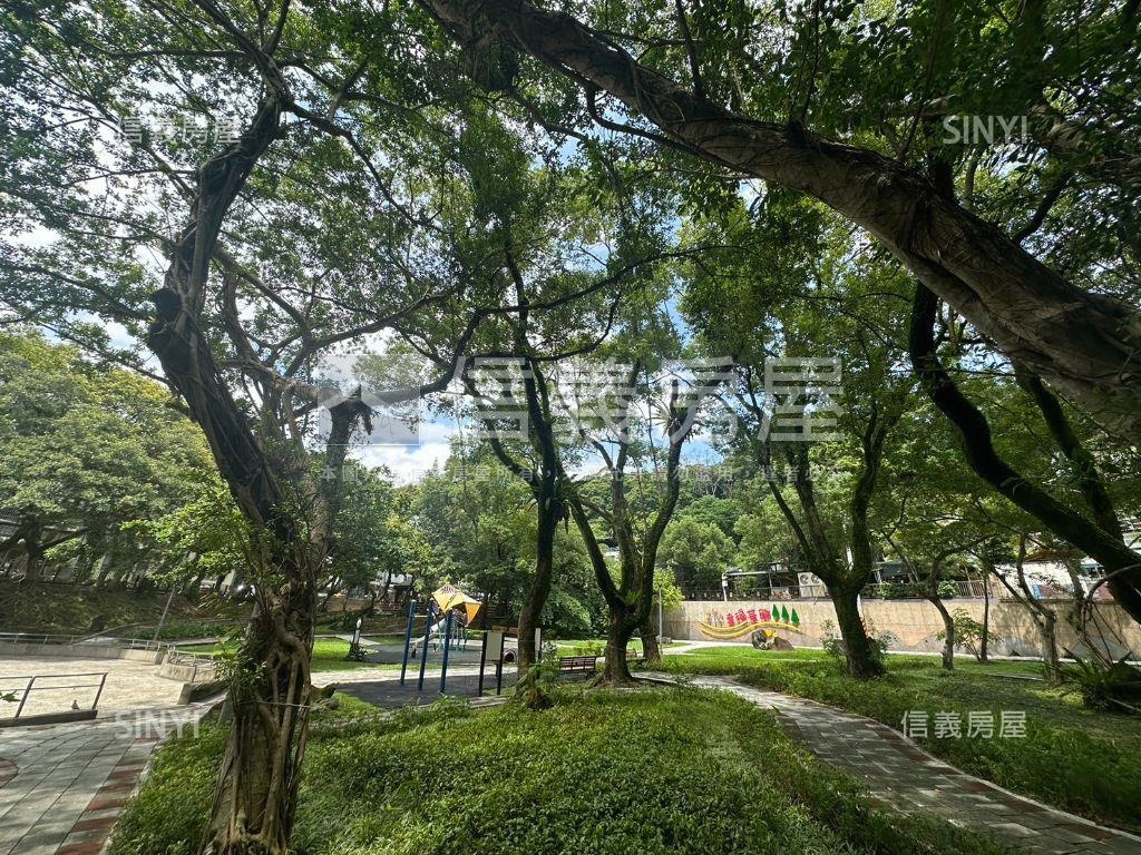 世新典雅收租美寓房屋室內格局與周邊環境