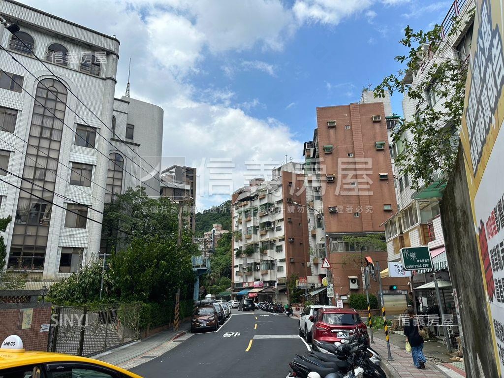 世新典雅收租美寓房屋室內格局與周邊環境
