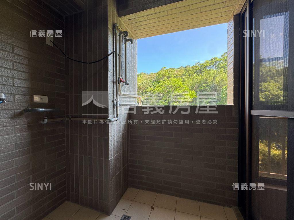 面山景捷運宅兩房車位房屋室內格局與周邊環境